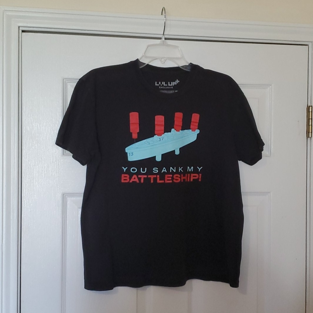 Loot Crate Battleship T-shirt - Size Large